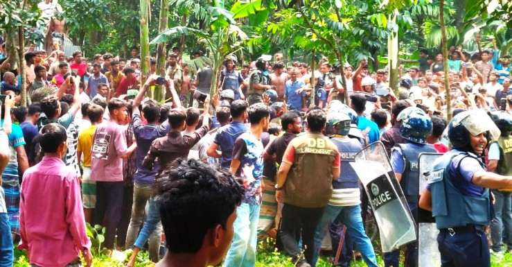 ৭ বছরের নন্দিনী হত্যাকাণ্ডে উত্তাল আদিতমারী, গ্রেপ্তার ঘিরে সংঘর্ষে আহত ২০