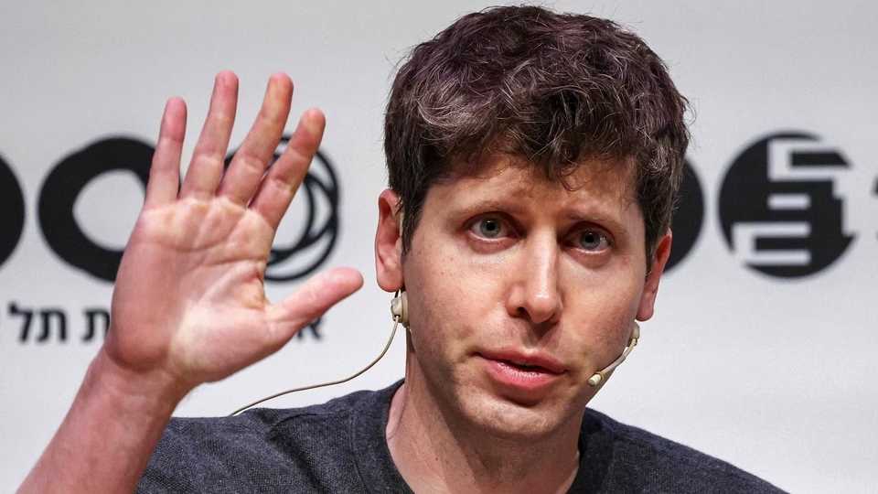 Sam Altman returns to OpenAI's CEO