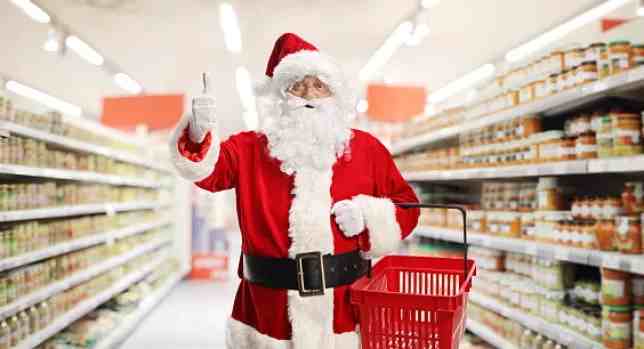 What stores are open and closed on Christmas Day in 2023? Operating Hours and Areas in U.S.