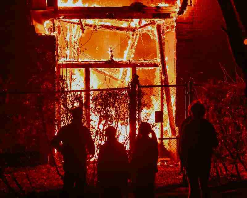 Utah: Crews fighting fire at 27,000 square foot home in Orem