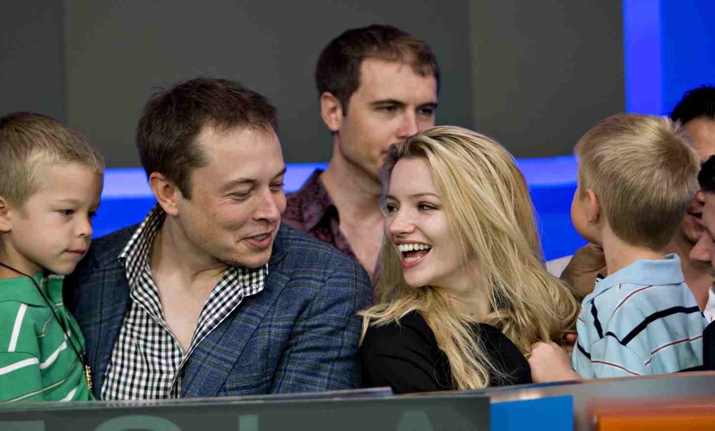 Elon Musk met Justin at her 18, relationship, Marriage life and divorce