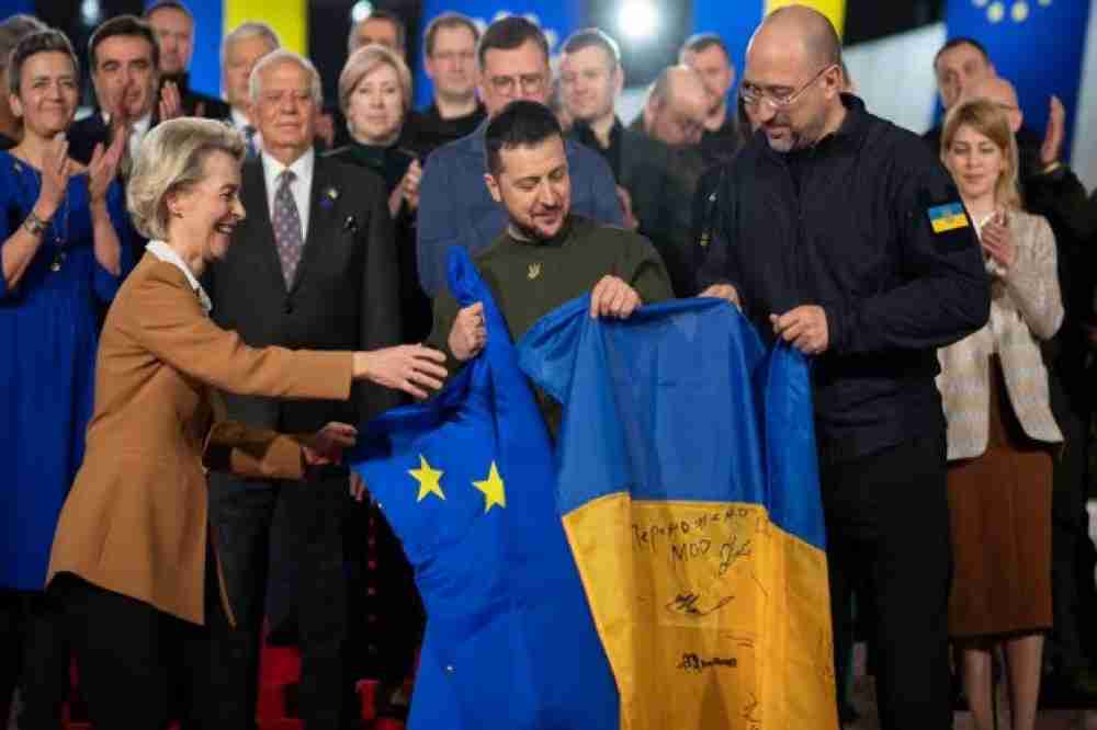The EU has agreed on a fresh aid package worth €50 billion for Ukraine despite Hungary's veto threat
