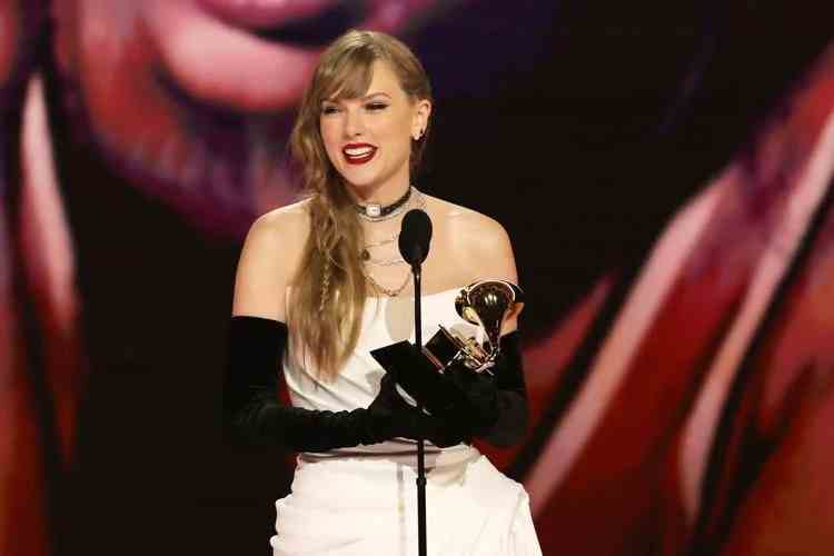 Taylor Swift Surprises Fans with Album Announcement at the 2024 Grammys