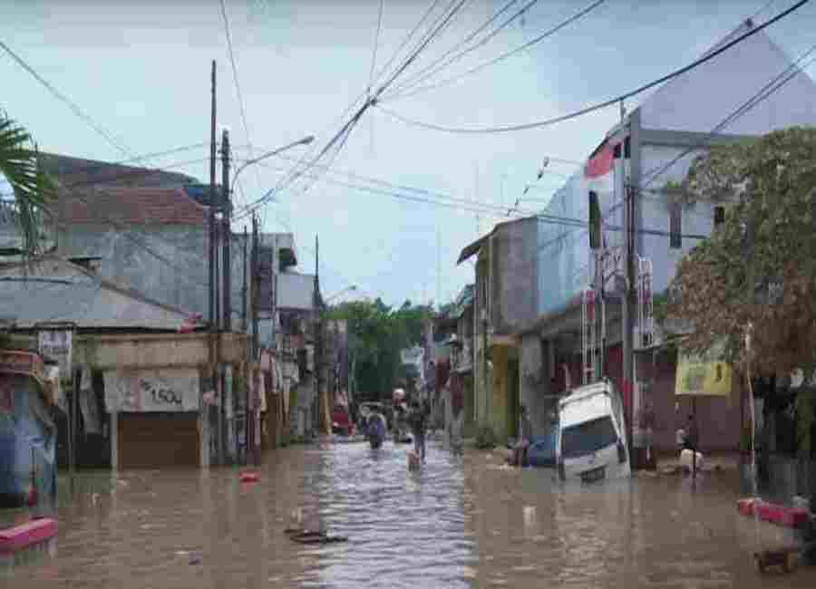 19 Death, 7 Still Missing in Indonesia Flash Floods