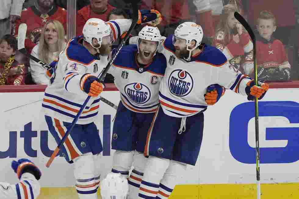 Connor Mcdavid Wins Conn Smythe As Playoff MVP Despite Stanley Cup Final Loss To Panthers