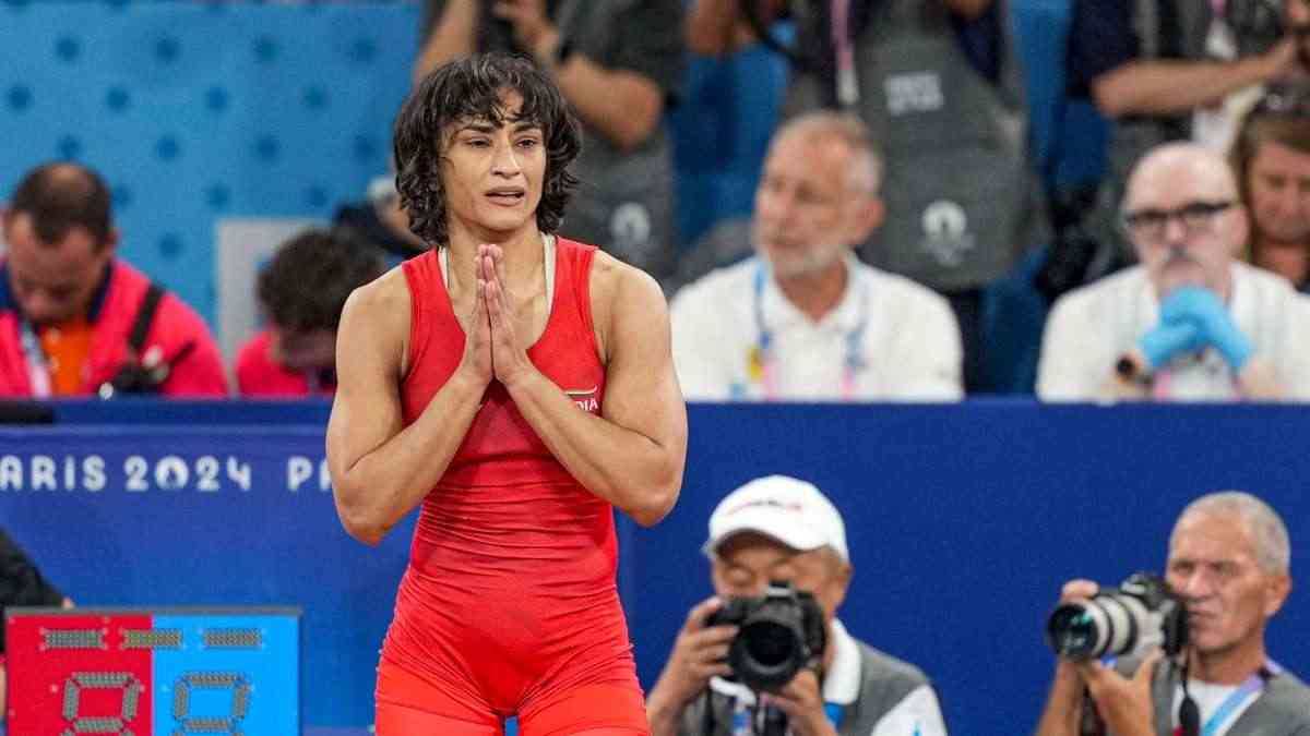 Vinesh Phogat Disqualified from Olympics 2024 for Being Overweight