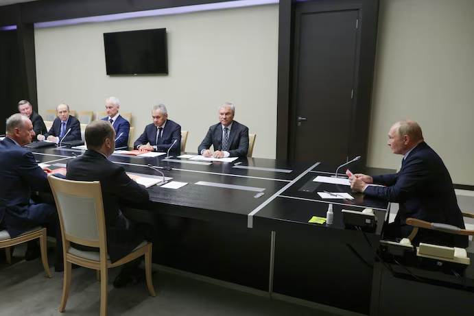 Moscow Rushes To Send Troops As Ukrainian Forces Push Deep Into Russia's Kursk Region