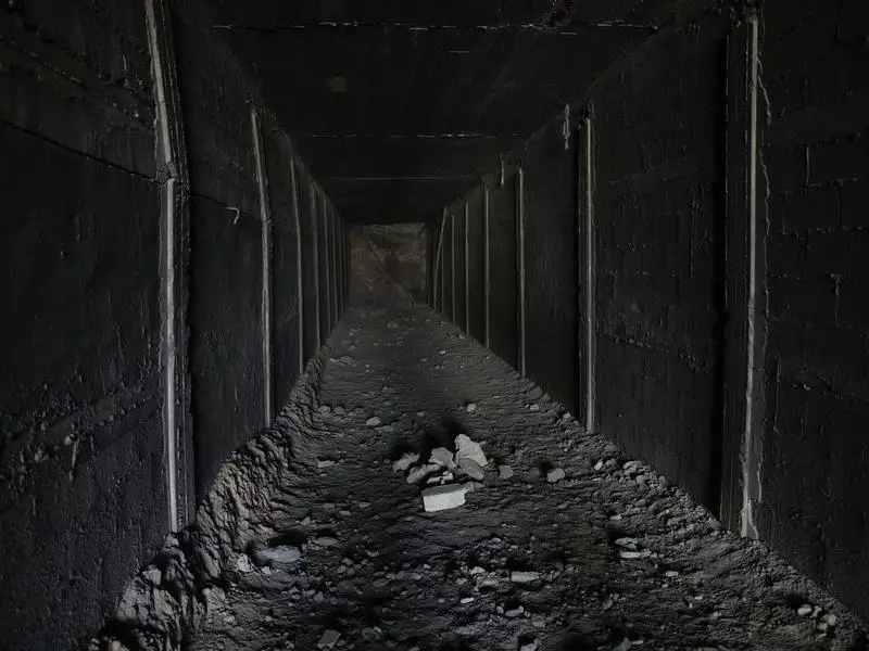 Israeli Army Shows Reporters Tunnels In Southern Gaza