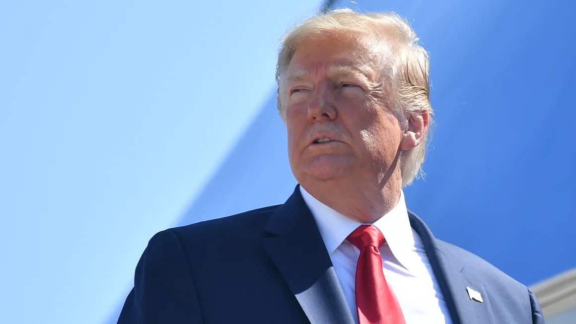 Trump Vows 200% Tariffs, Repeats False Claims About Chinese Factories in Mexico