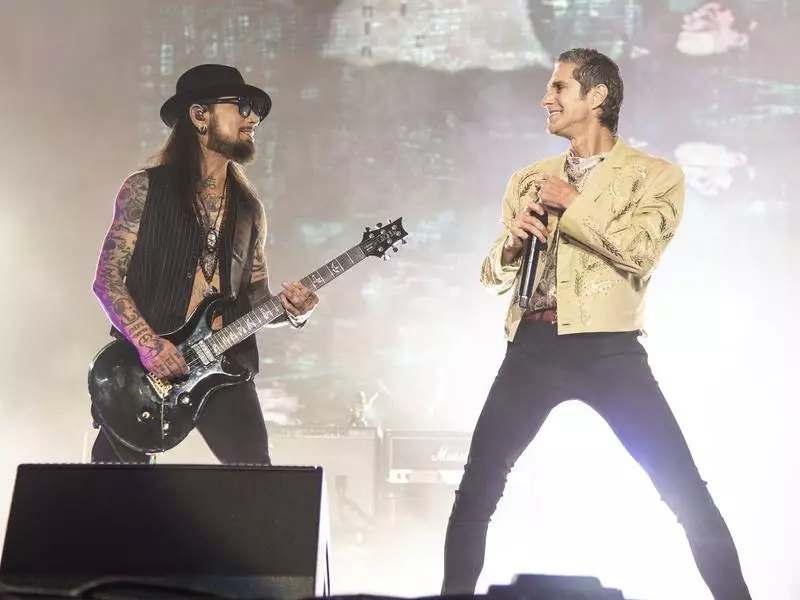 Jane’s Addiction Singer Perry Farrell Seeks Medical Help After Fight with Dave Navarro