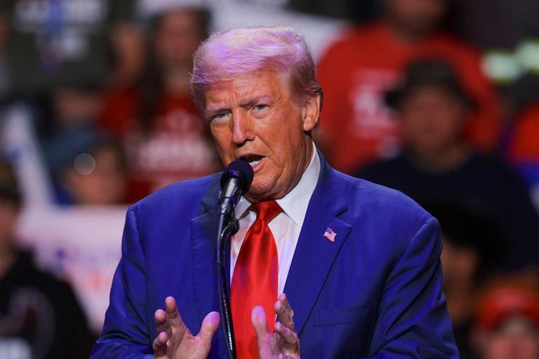 Donald Trump Aims to Counter Democratic Momentum in North Carolina