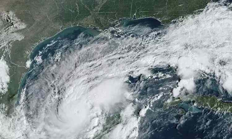 Hurricane Milton Grows Stronger as It Approaches Florida